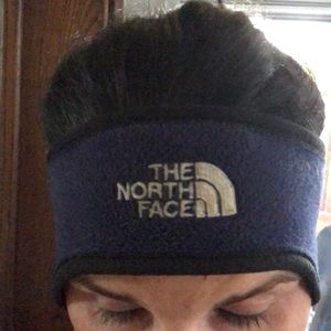 Northface headband navy blue one size. Cute